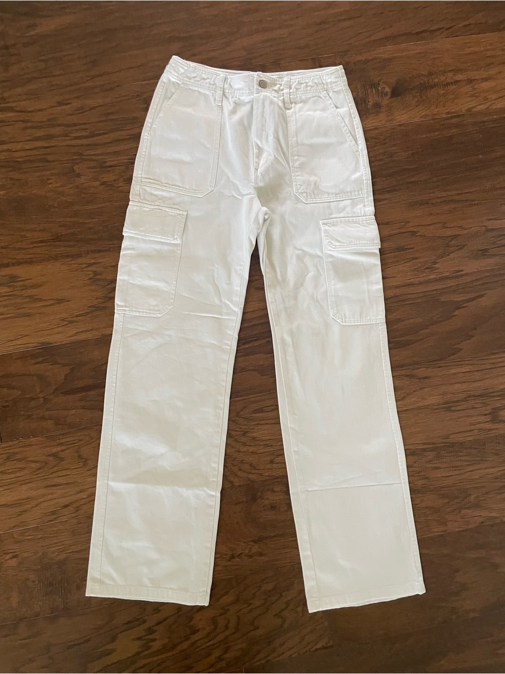 Zara White Women’s Cargo Pants Size 4